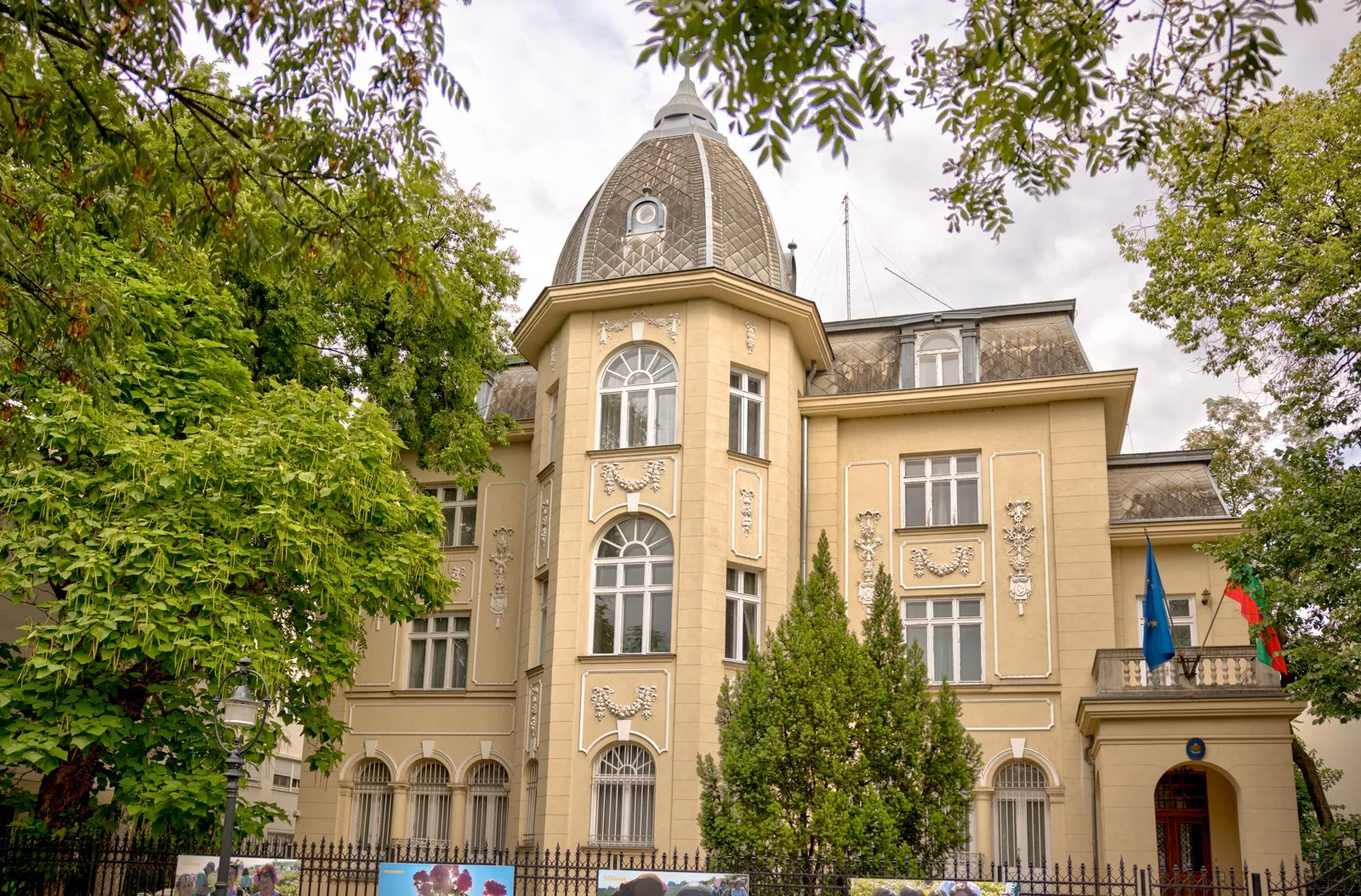 2025 BUDAPEST STREETSCAPES-150.jpg