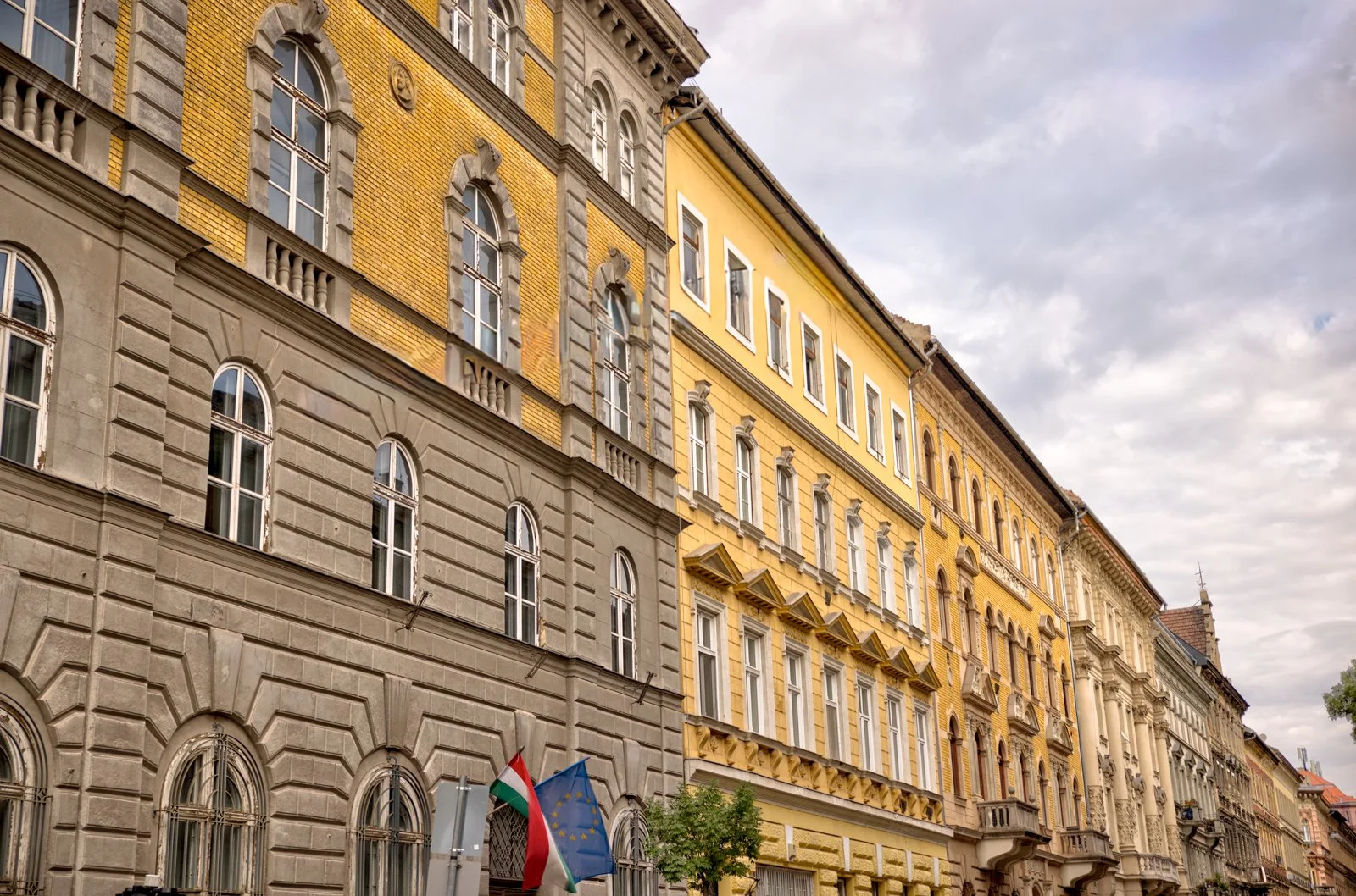 2025 BUDAPEST STREETSCAPES-156.jpg