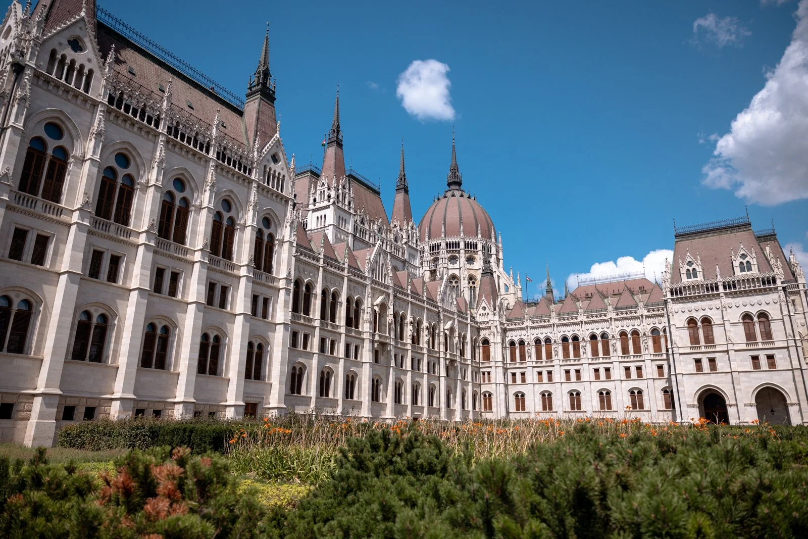 2025 BUDAPEST STREETSCAPES-191.jpg