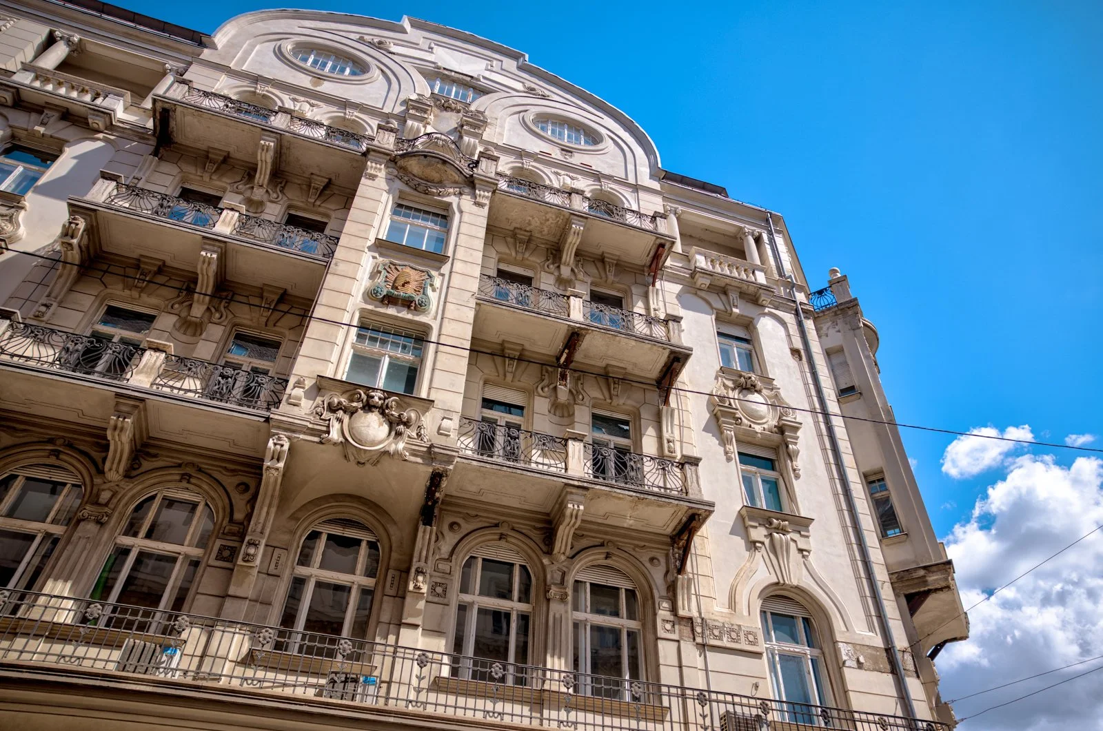 2025 BUDAPEST STREETSCAPES-193.jpg