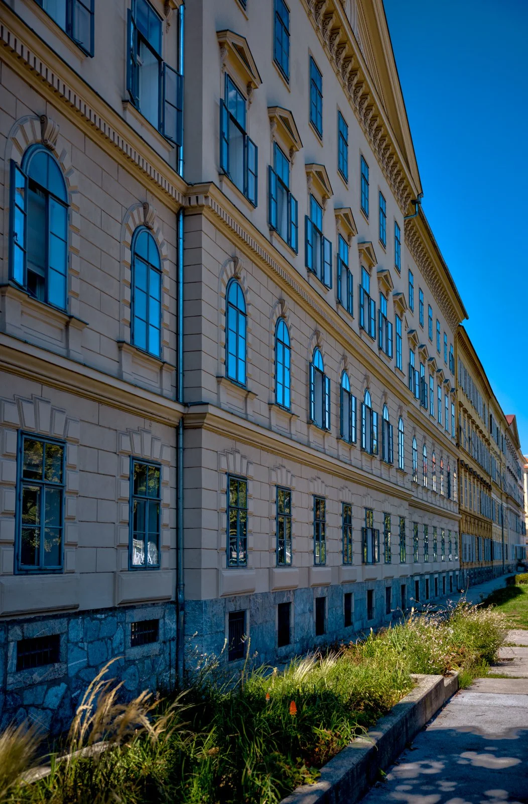 2025 GRAZ-28.jpg