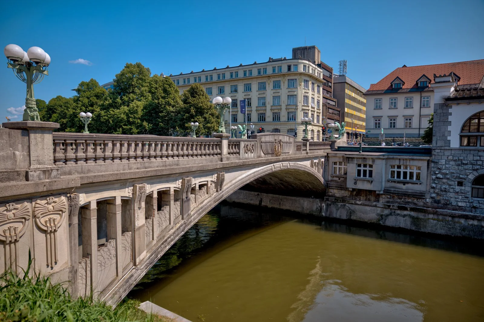 2025 LJUBLJANA STREETSCAPES-130.jpg