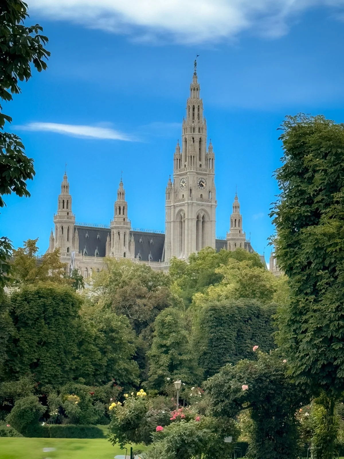 2025 VIENNA VOLKSGARTEN-5.jpg