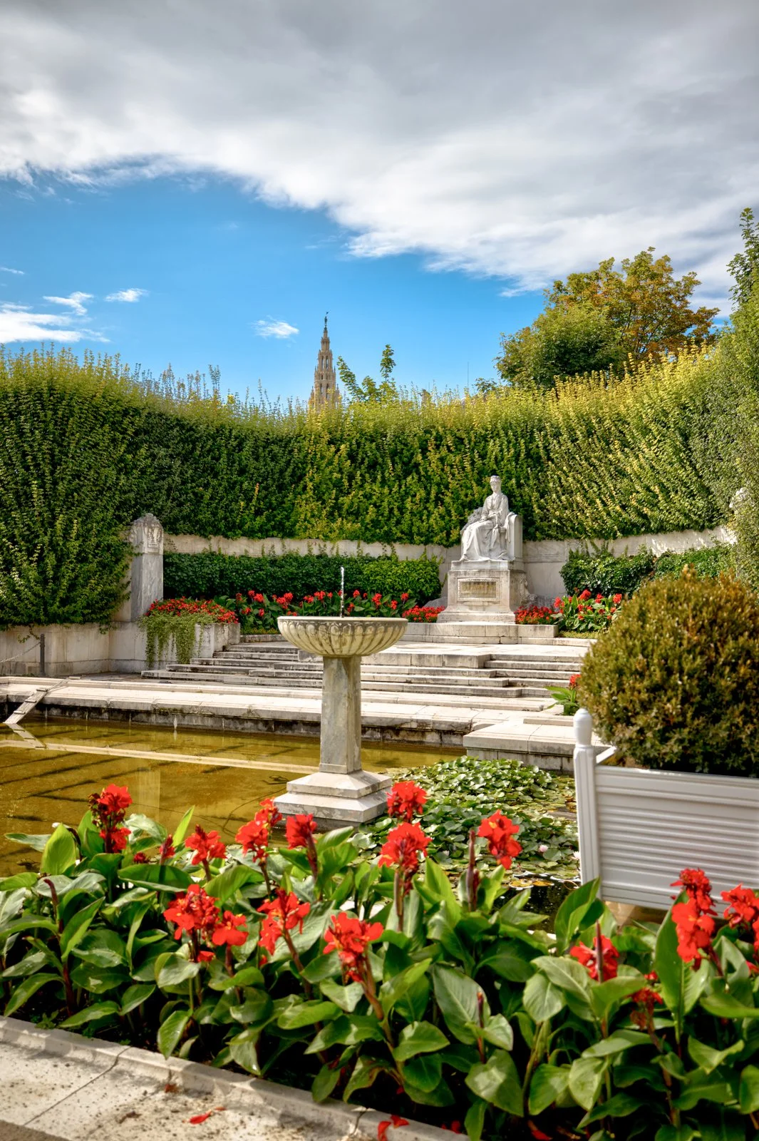 2025 VIENNA VOLKSGARTEN-10.jpg