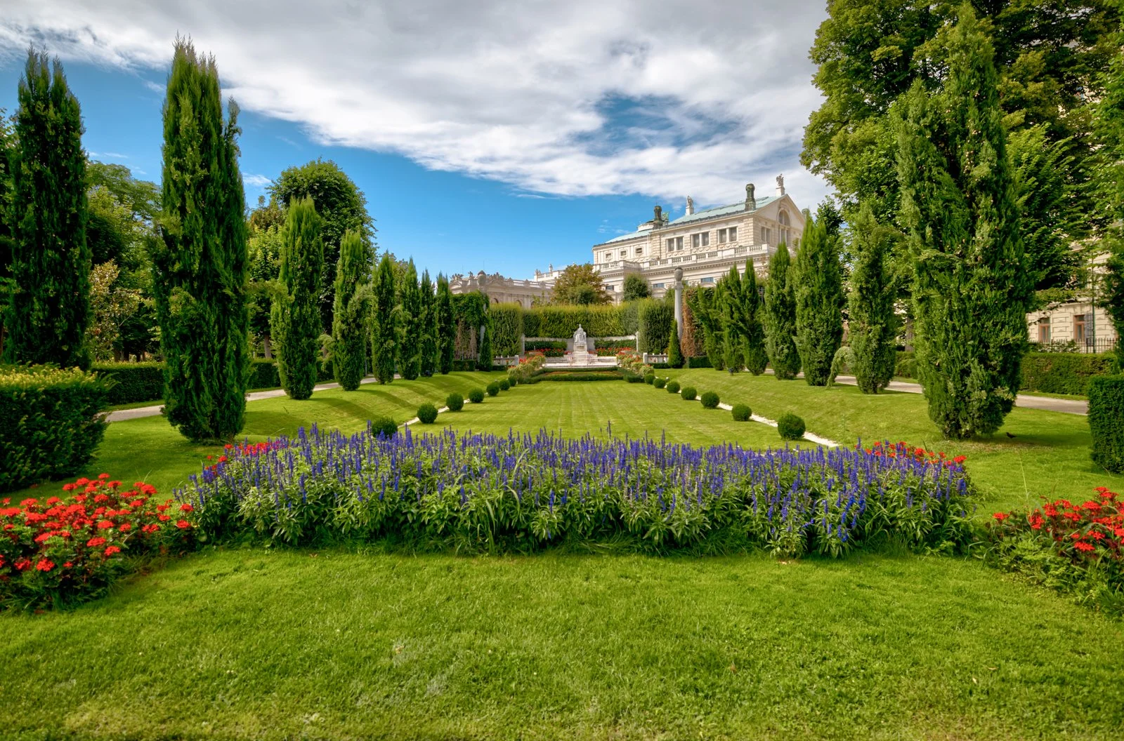 2025 VIENNA VOLKSGARTEN-11.jpg