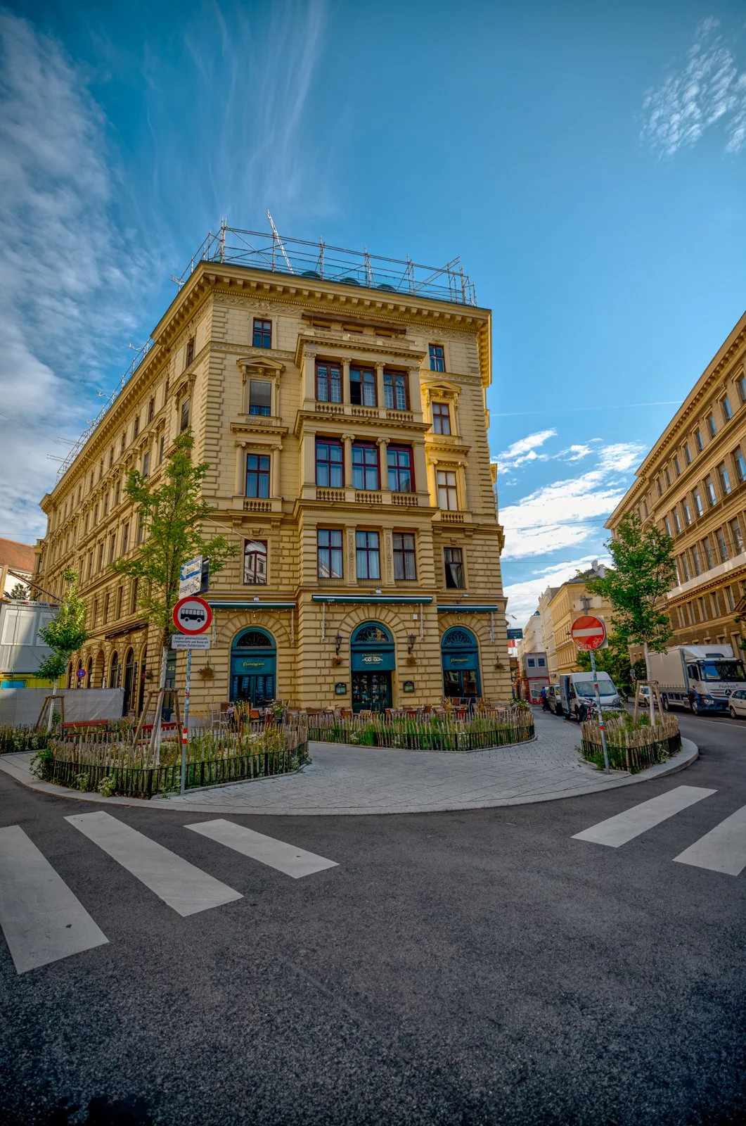 2025 VIENNA STREETSCAPES-40.jpg