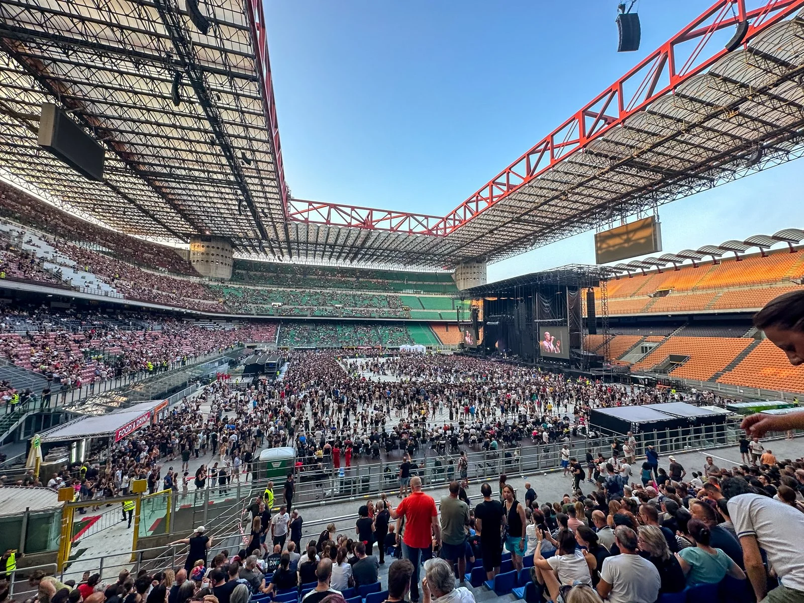 2023 FAMILY EUROPE SUMMER-13.jpg