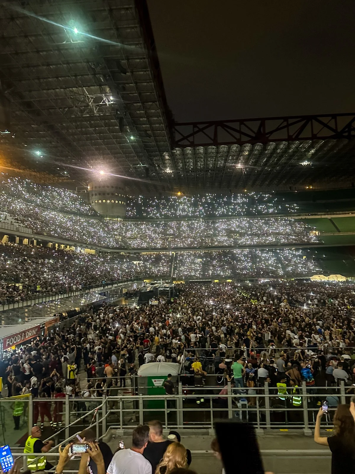 2023 FAMILY EUROPE SUMMER-17.jpg