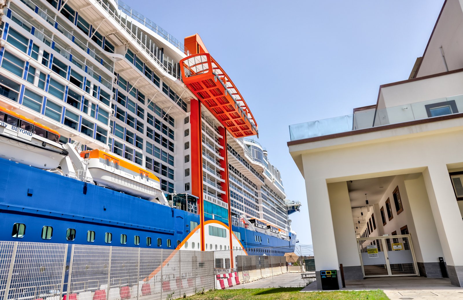 2023 FAMILY EUROPE SUMMER-35.jpg