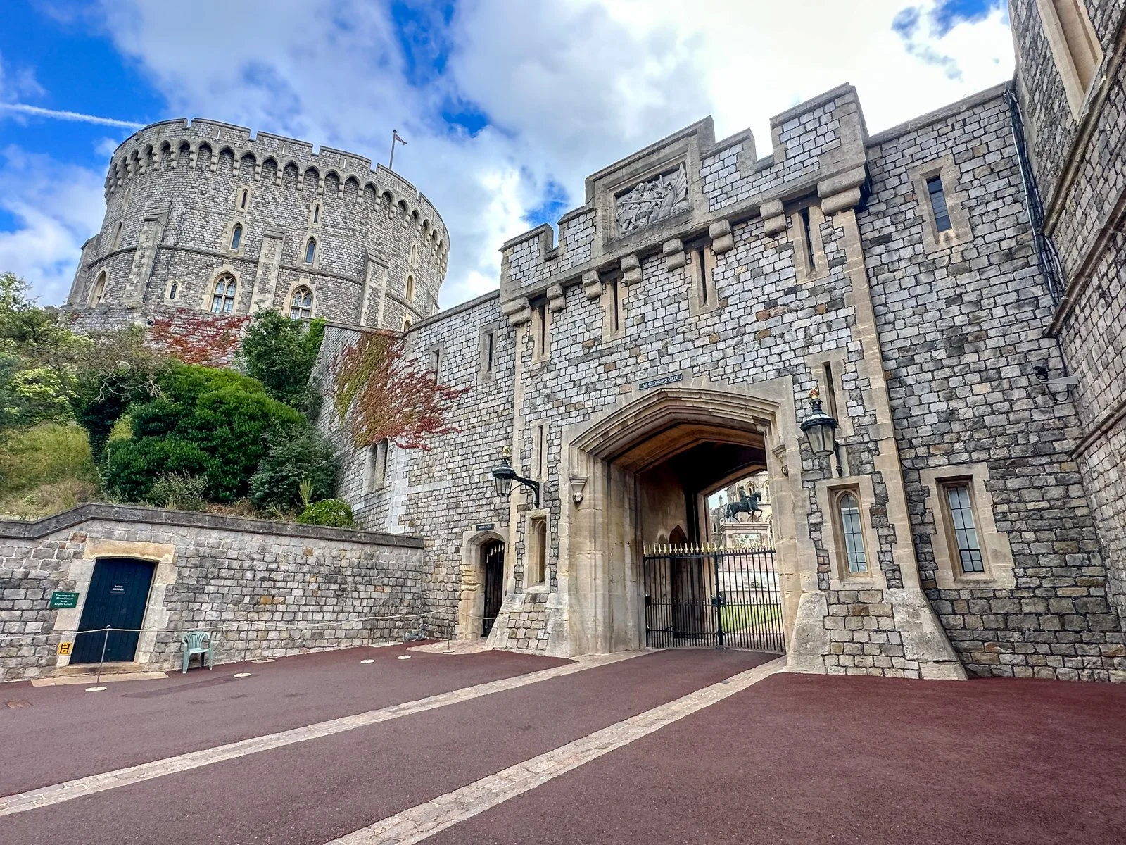 2023 FAMILY EUROPE SUMMER-66.jpg