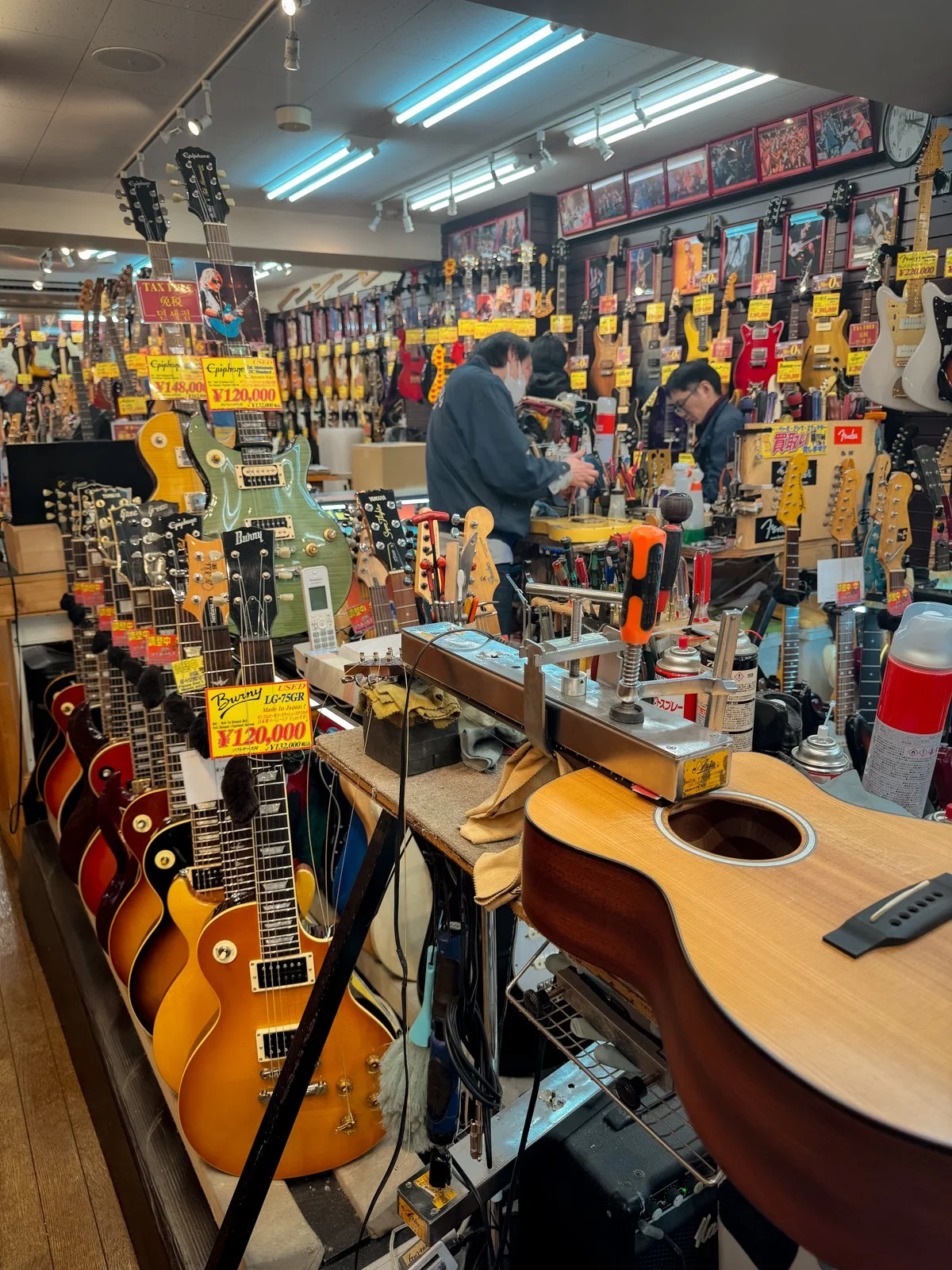 2026 JAPAN OCHANOMIZU GUITARS-26.jpg