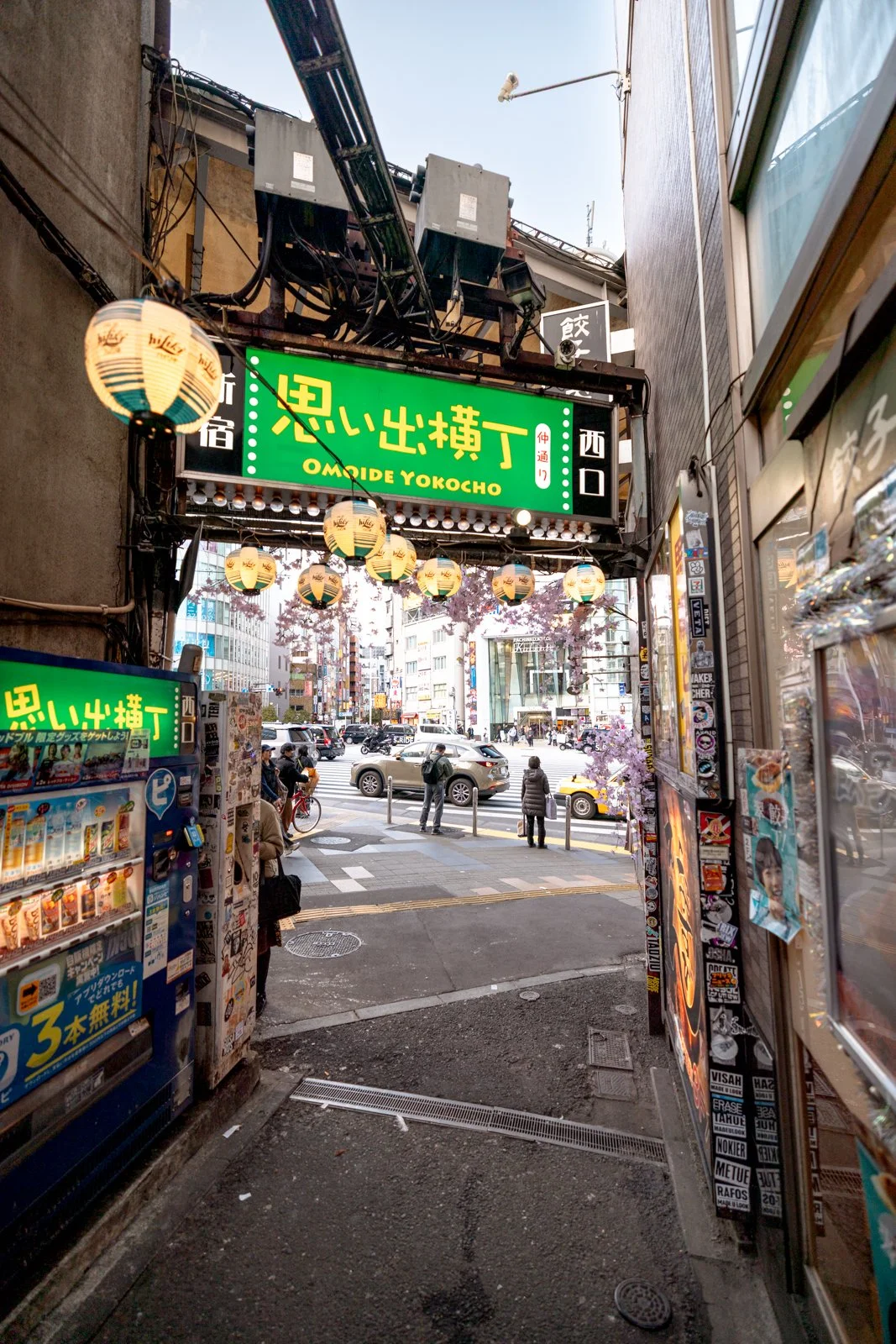 2026 JAPAN TOKYO SHINJUKU STREETSCAPES-14.jpg