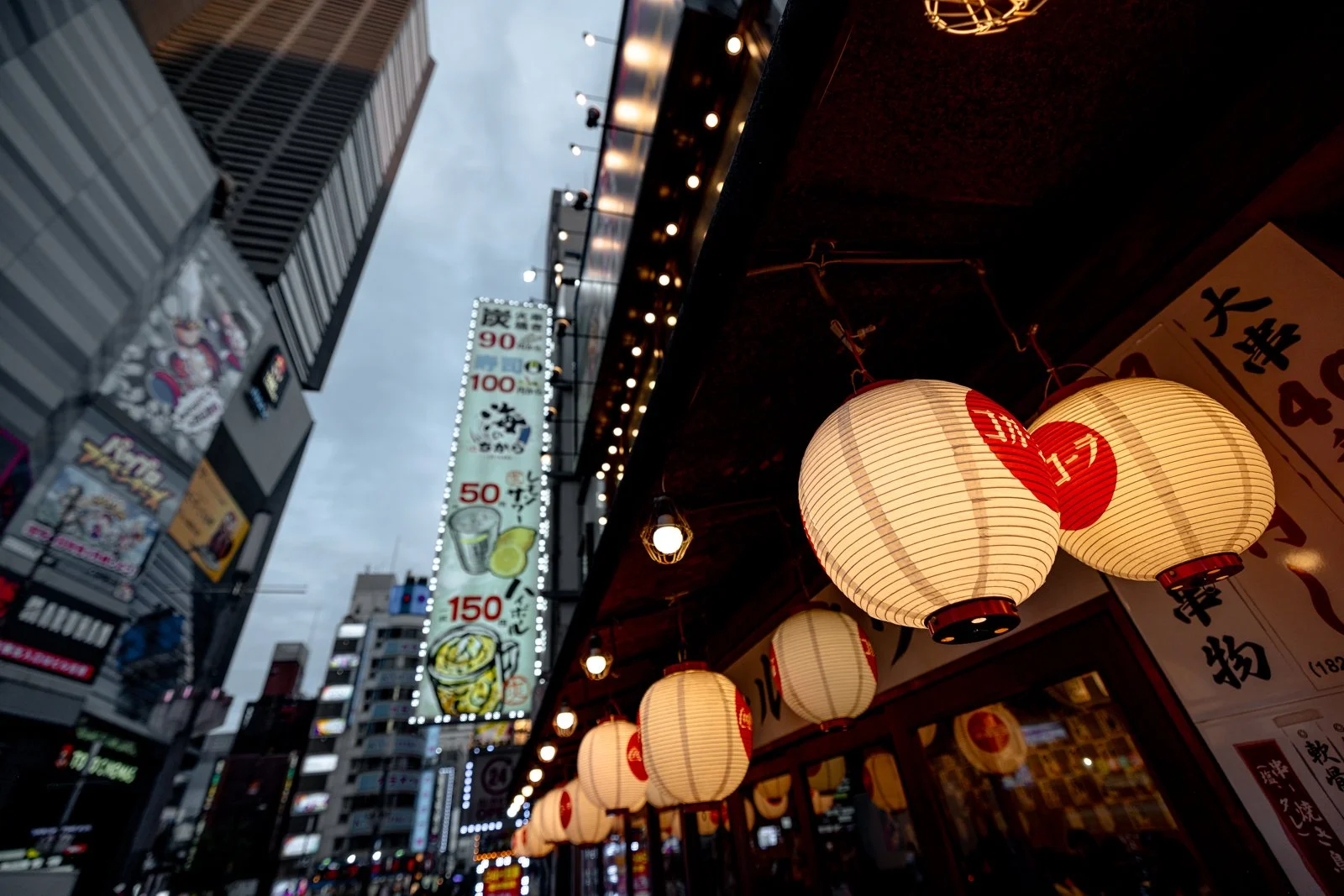 2026 JAPAN TOKYO SHINJUKU KABUCHIKO-10.jpg