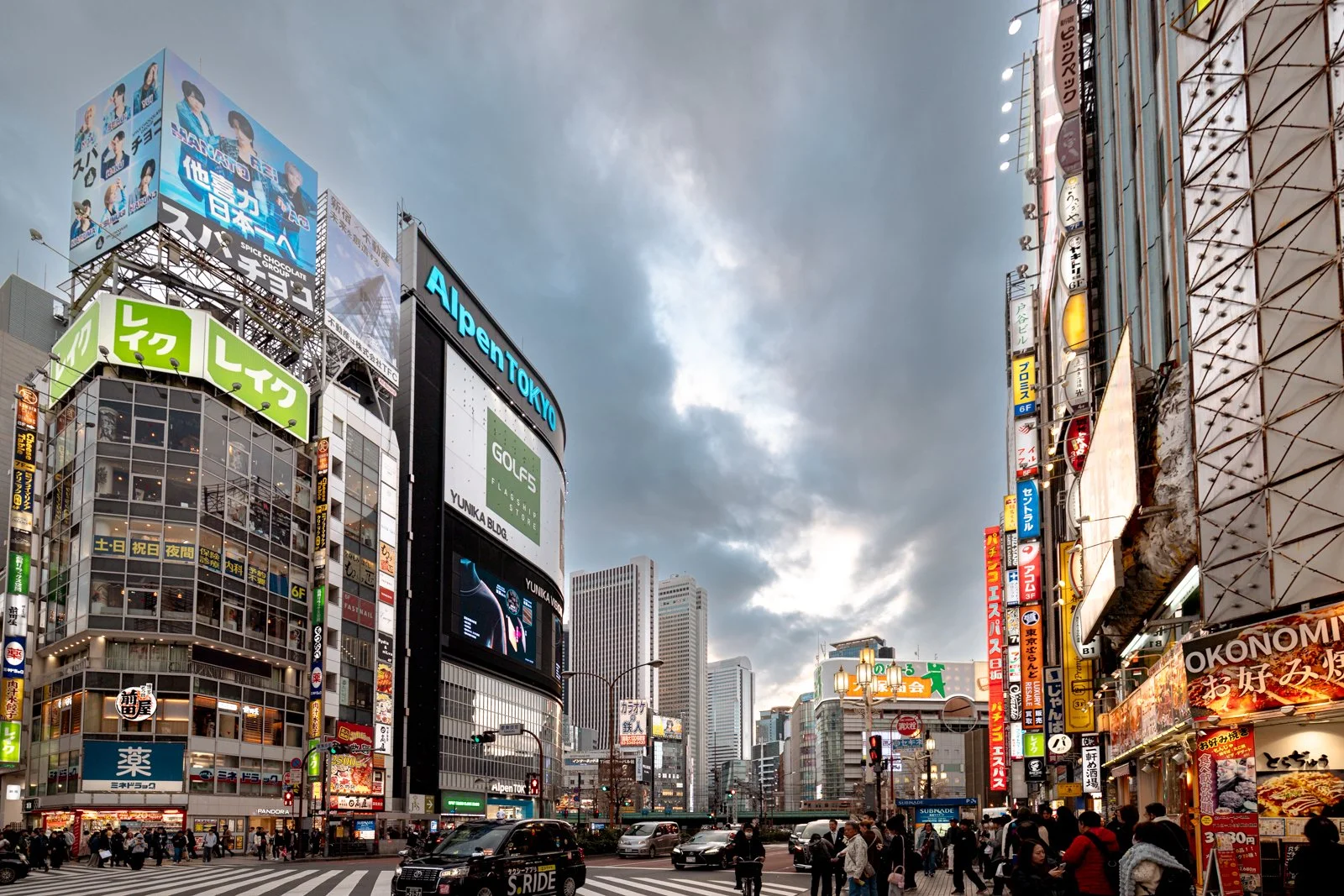 2026 JAPAN TOKYO SHINJUKU KABUCHIKO-13.jpg
