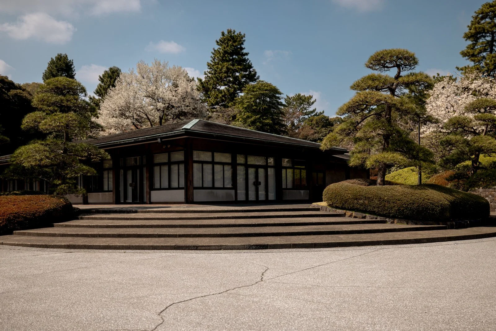 2026 TOKYO IMPERIAL PALACE-23.jpg