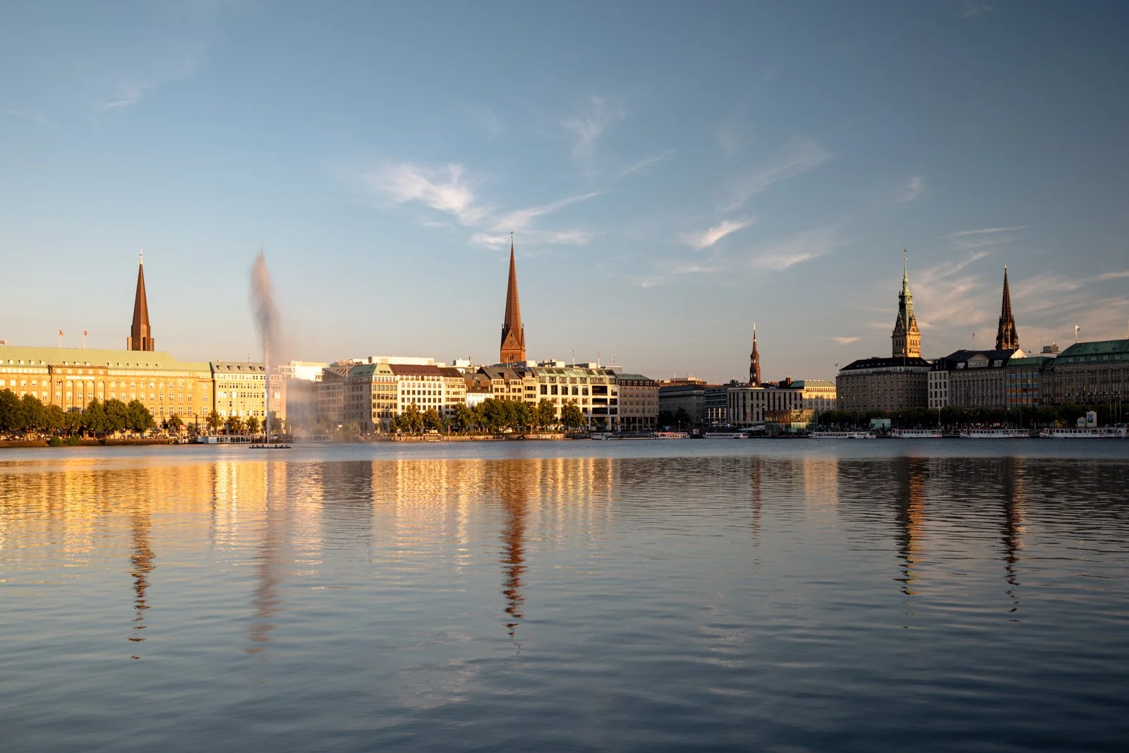 2026 HAMBURG ALSTER LAKES-3.jpg