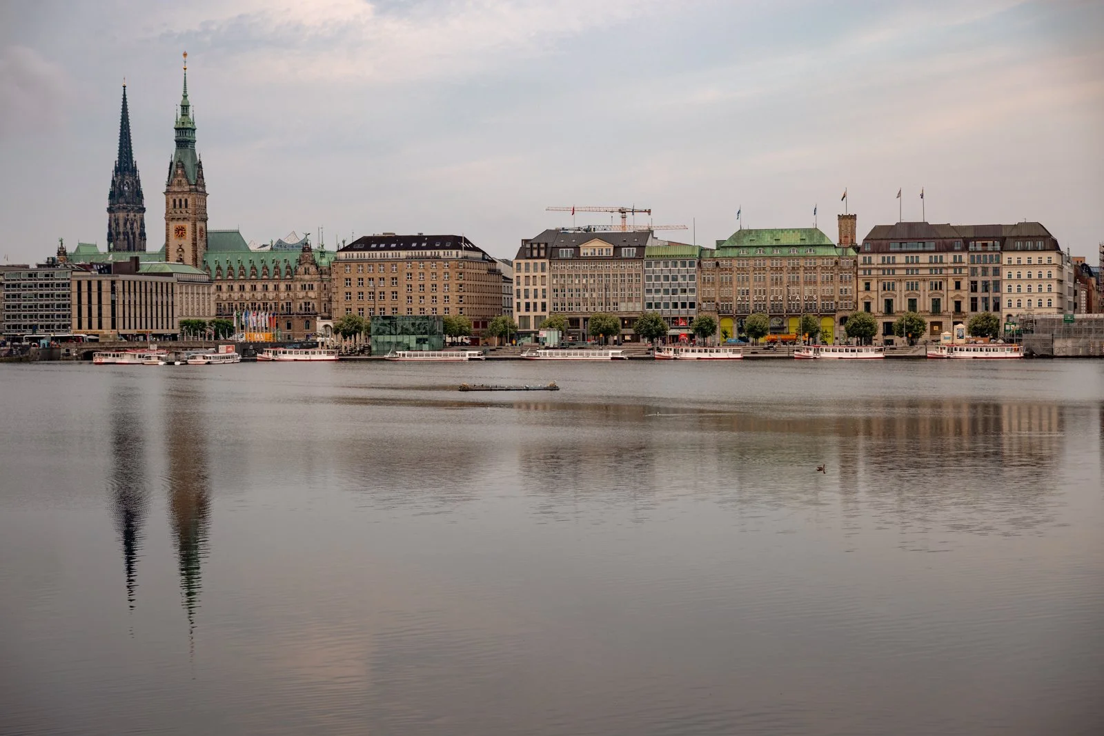 2026 HAMBURG ALSTER LAKES-17.jpg