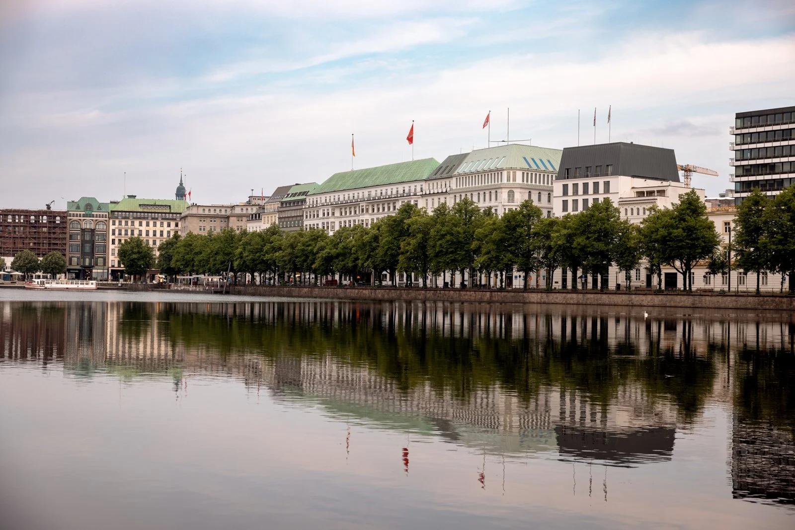 2026 HAMBURG ALSTER LAKES-22.jpg