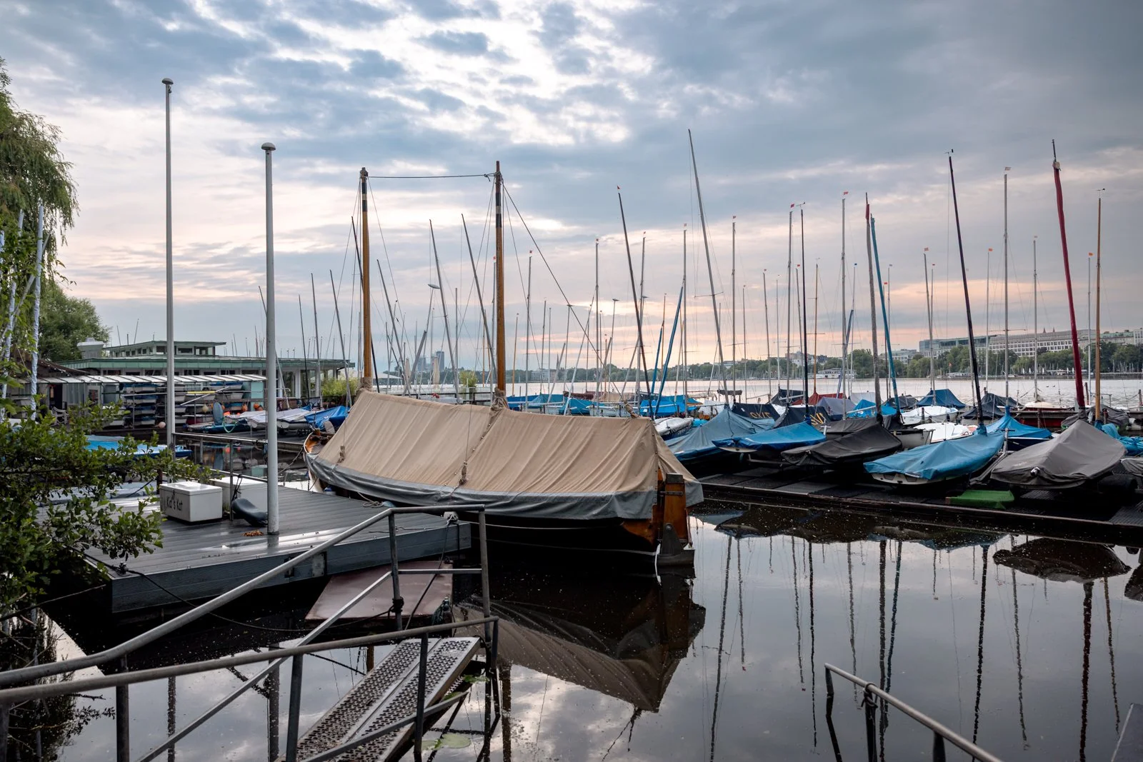 2026 HAMBURG ALSTER LAKES-27.jpg