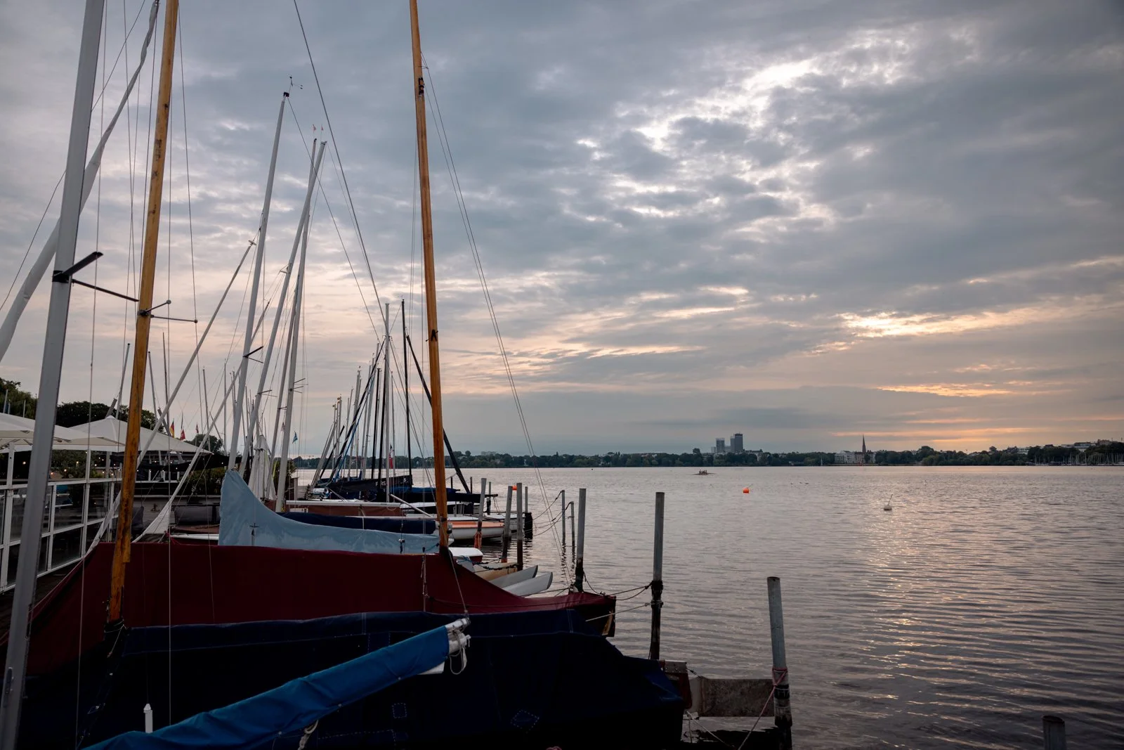 2026 HAMBURG ALSTER LAKES-34.jpg