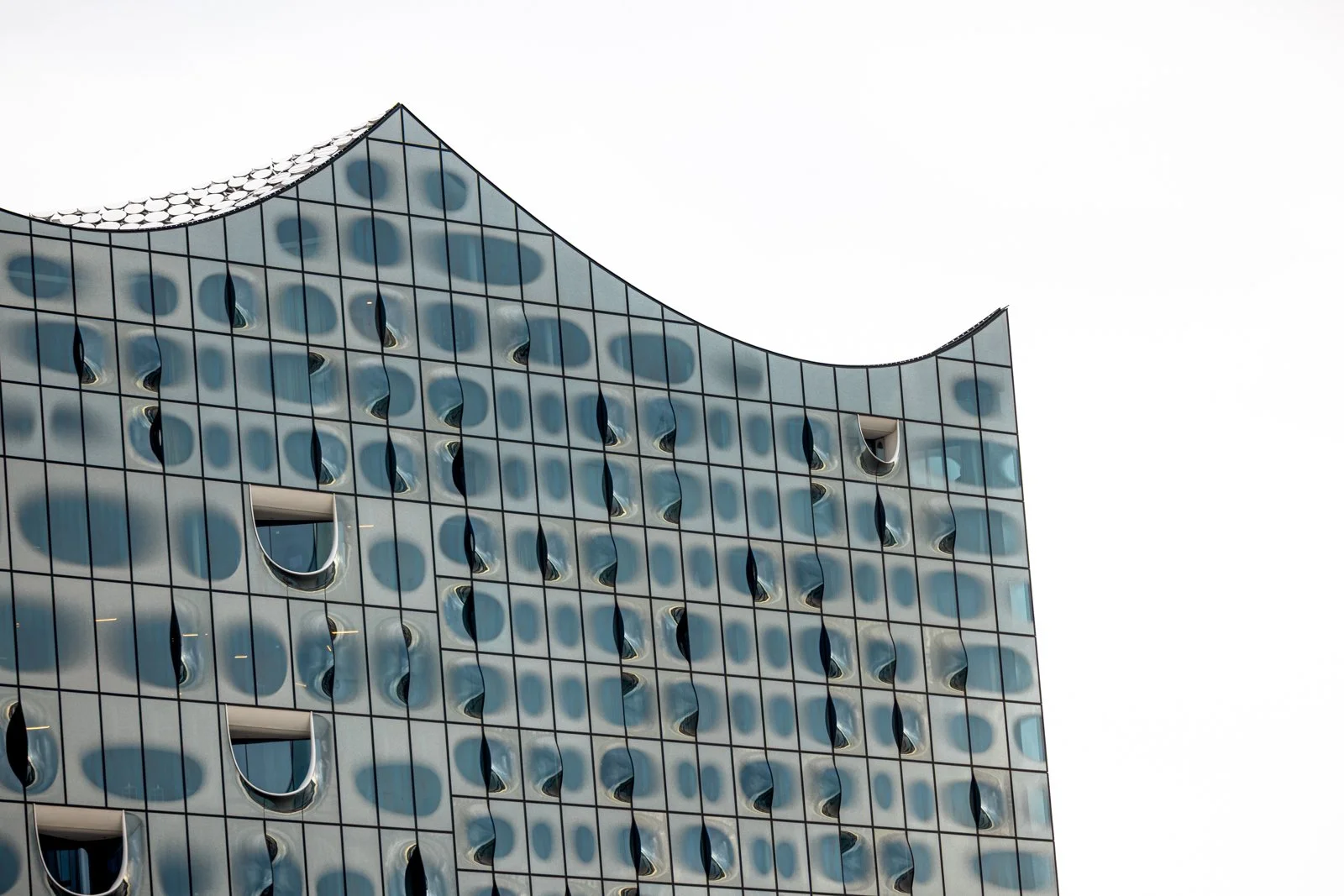 2026 HAMBURG ELBPHILHARMONIE-5.jpg