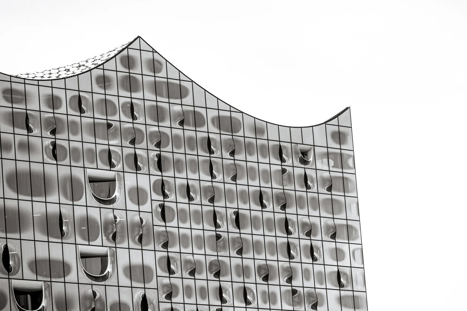 2026 HAMBURG ELBPHILHARMONIE-6.jpg