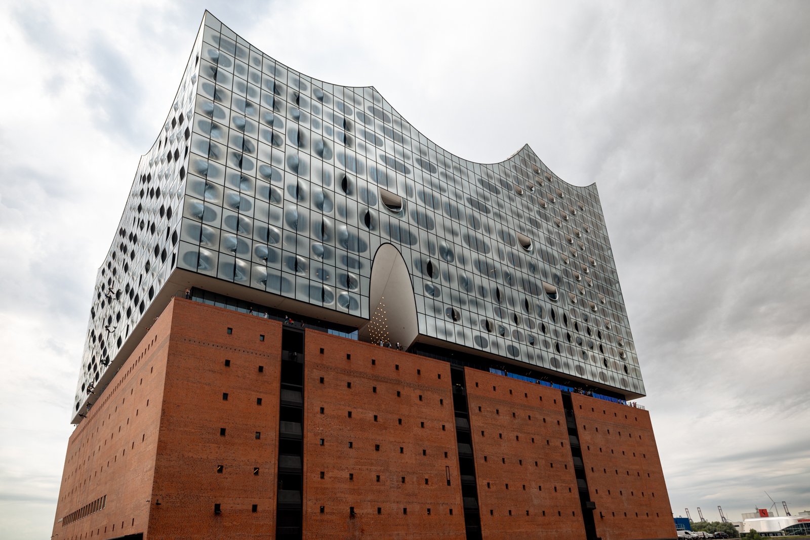 2026 HAMBURG ELBPHILHARMONIE-7.jpg
