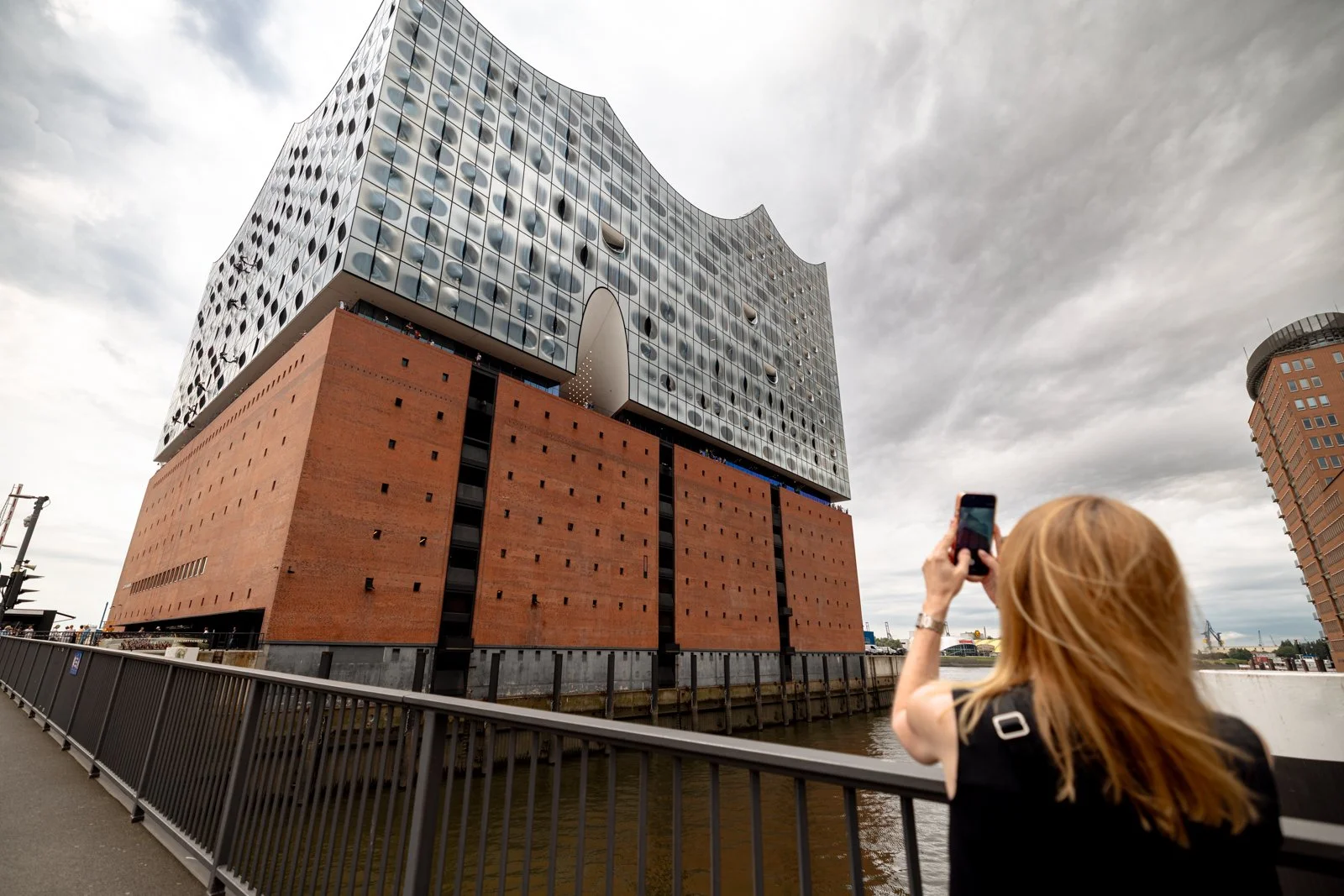2026 HAMBURG ELBPHILHARMONIE-9.jpg