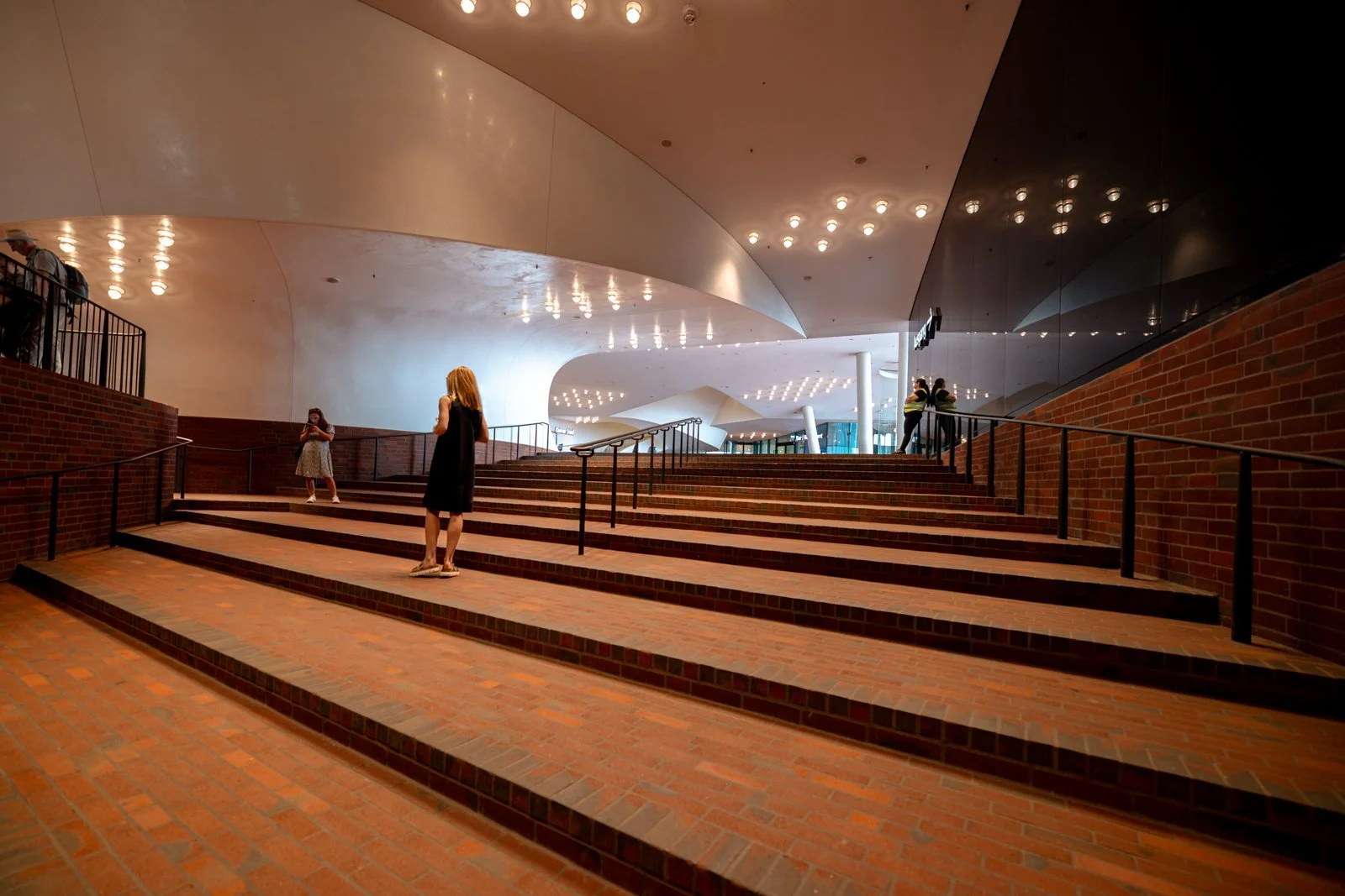 2026 HAMBURG ELBPHILHARMONIE-20.jpg