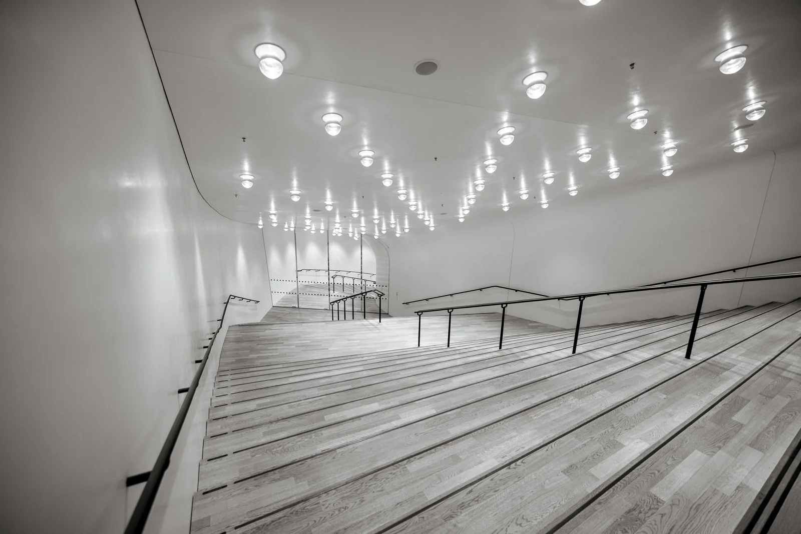 2026 HAMBURG ELBPHILHARMONIE-30.jpg