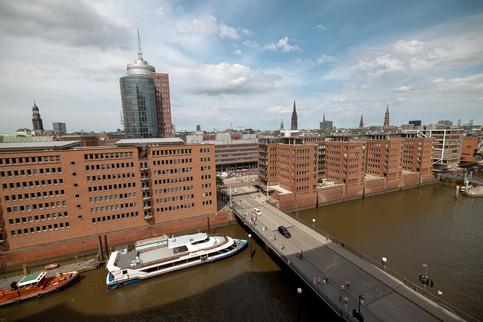 2026 HAMBURG ELBPHILHARMONIE-57.jpg