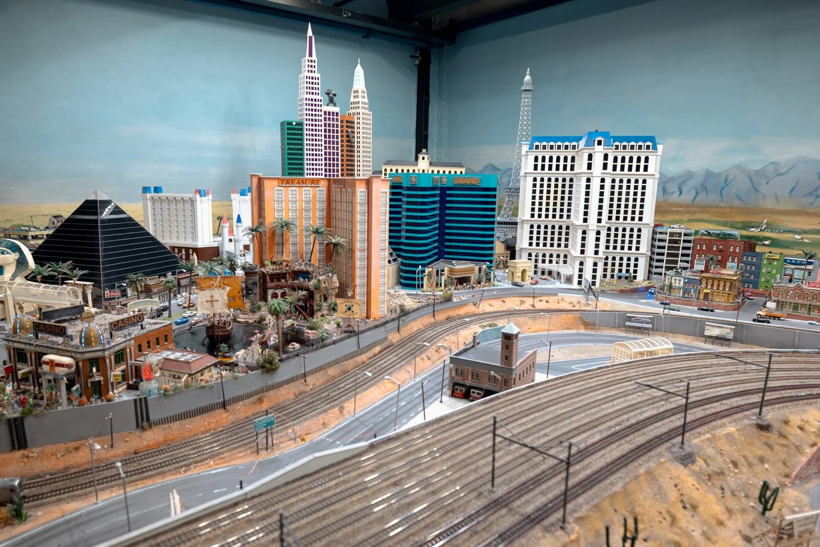 2026 HAMBURG MINIATURE WUNDERLAND-6.jpg