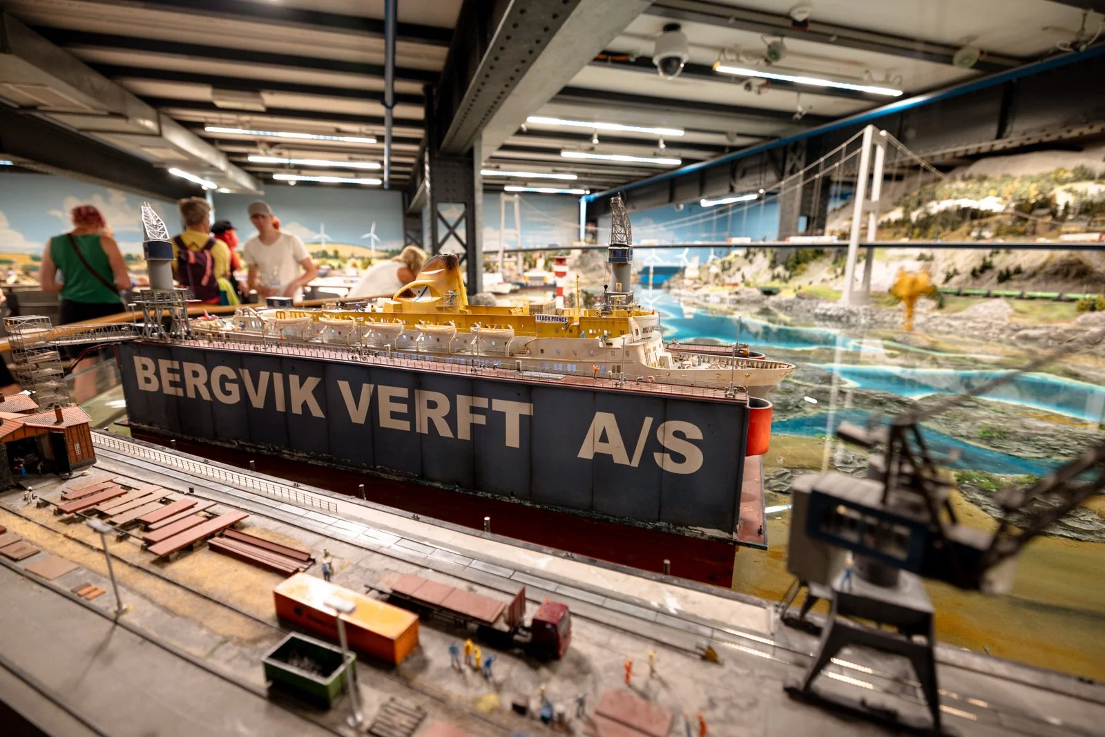2026 HAMBURG MINIATURE WUNDERLAND-16.jpg