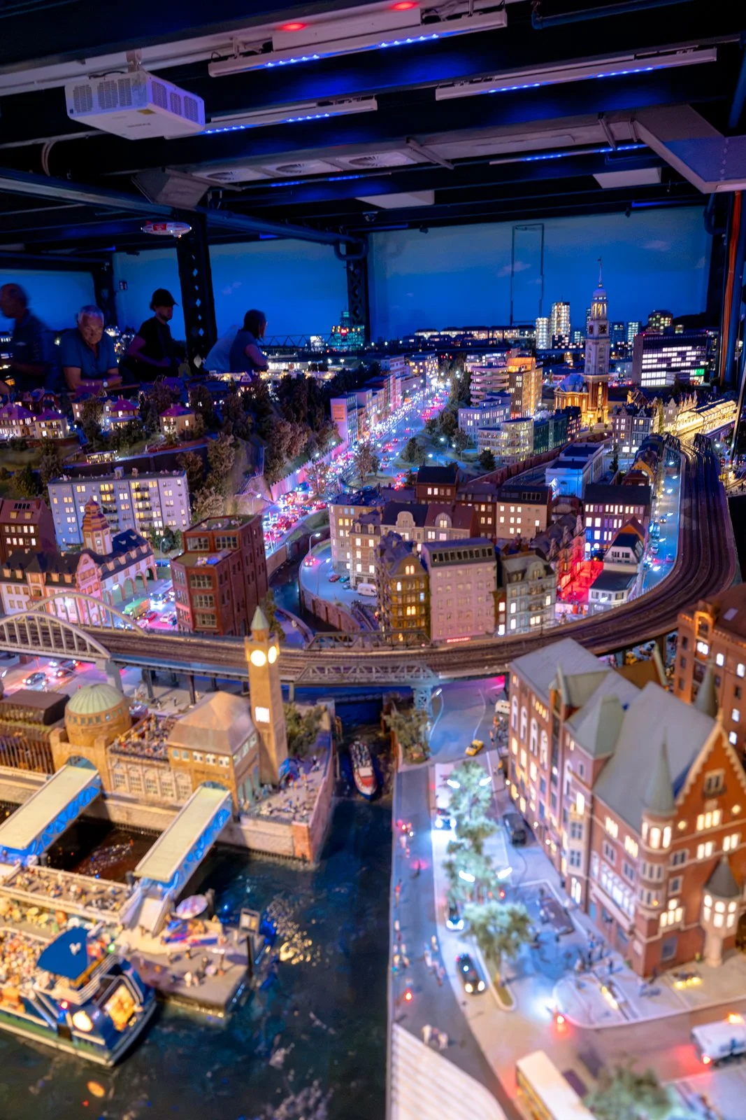 2026 HAMBURG MINIATURE WUNDERLAND-23.jpg