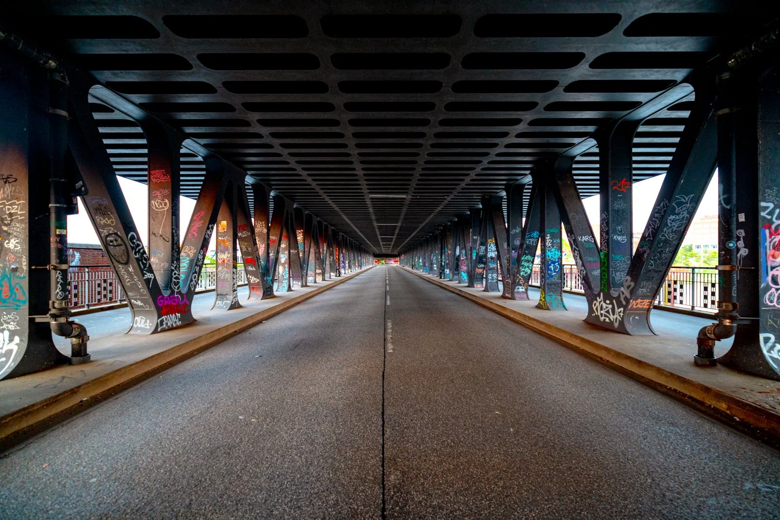 2026 HAMBURG OBERHAFEN-13.jpg