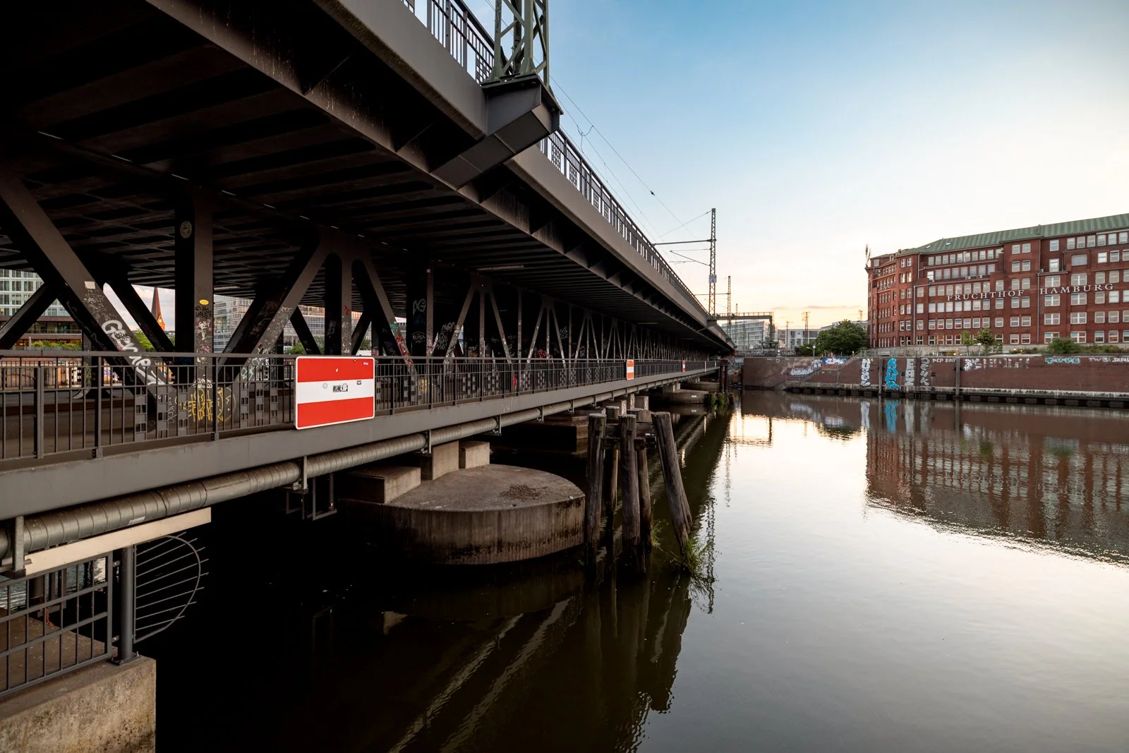 2026 HAMBURG OBERHAFEN-30.jpg