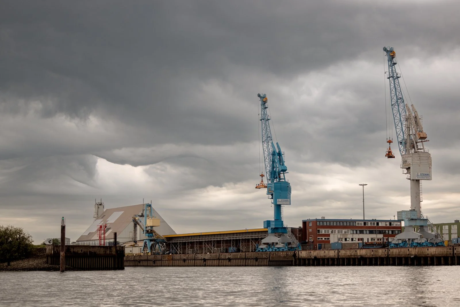 2026 HAMBURG PORT-62.jpg