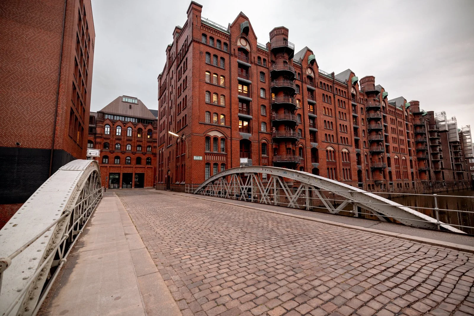 2026 HAMBURG SPEICHERSTADT-19.jpg