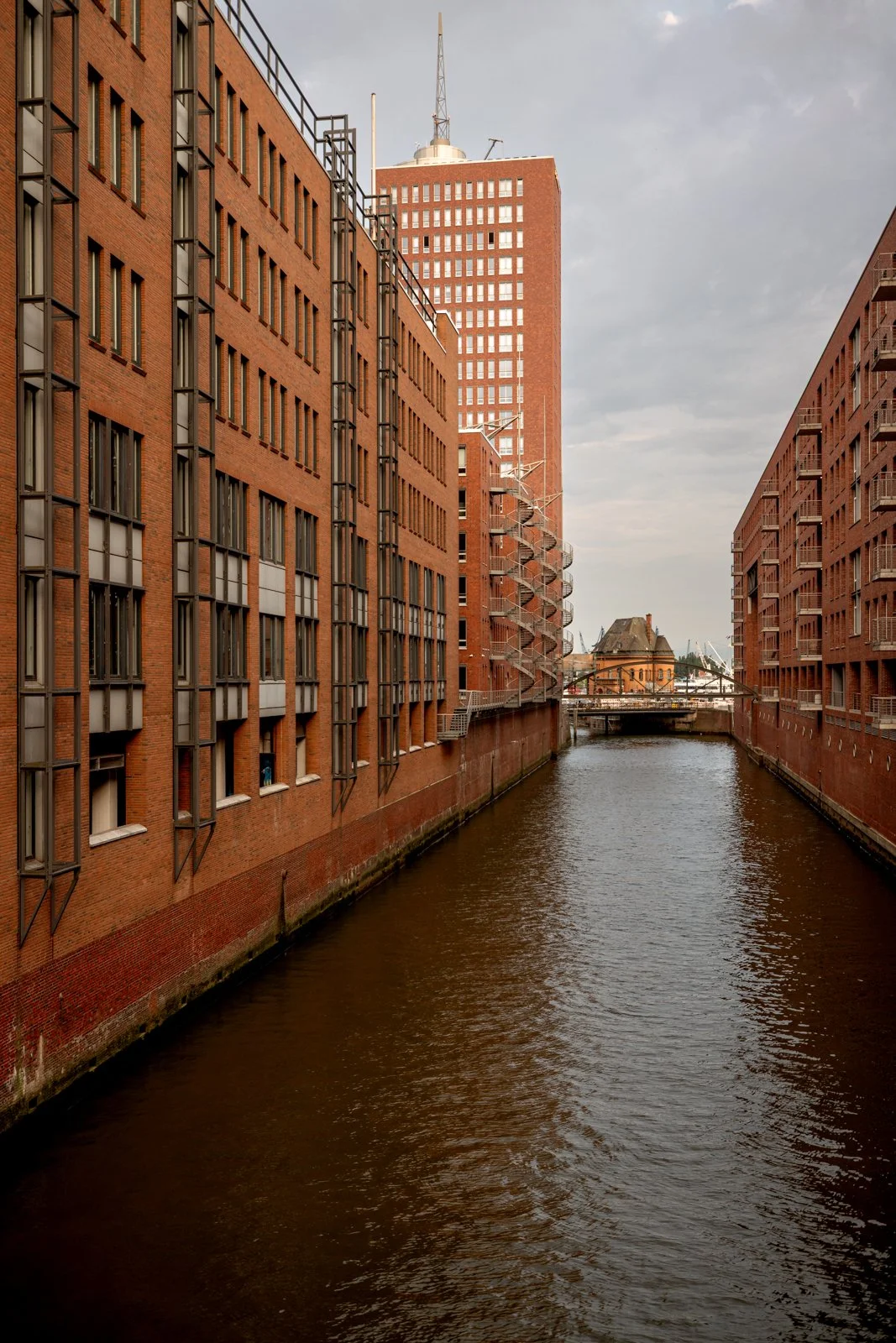 2026 HAMBURG SPEICHERSTADT-39.jpg