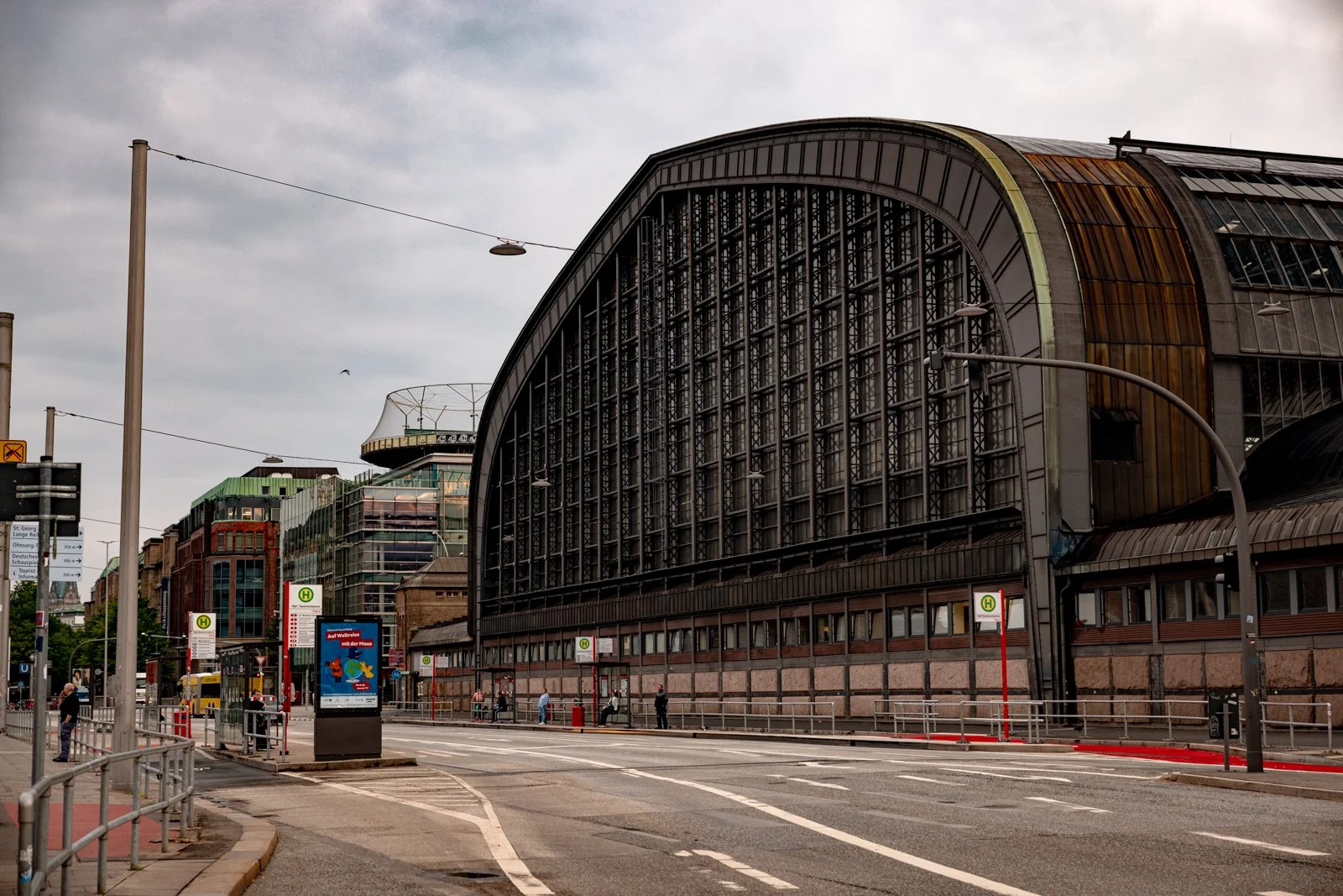 2026 HAMBURG HAUPTBAHNHOF-4.jpg