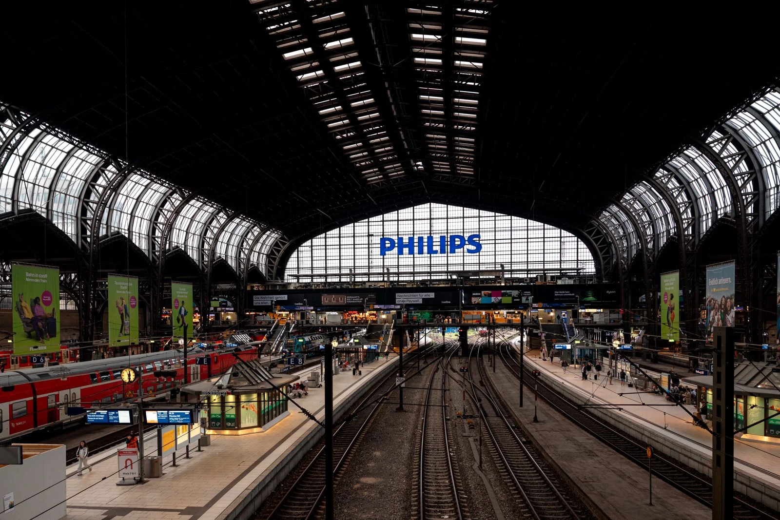 2026 HAMBURG HAUPTBAHNHOF-12.jpg