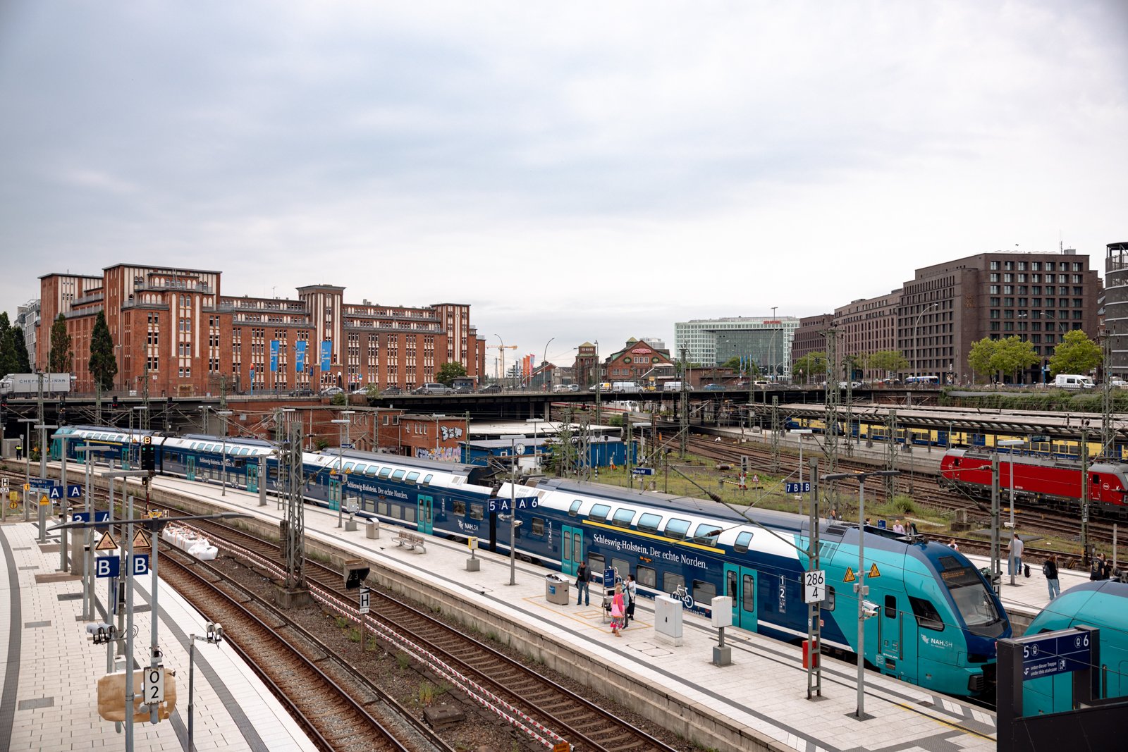 2026 HAMBURG HAUPTBAHNHOF-17.jpg
