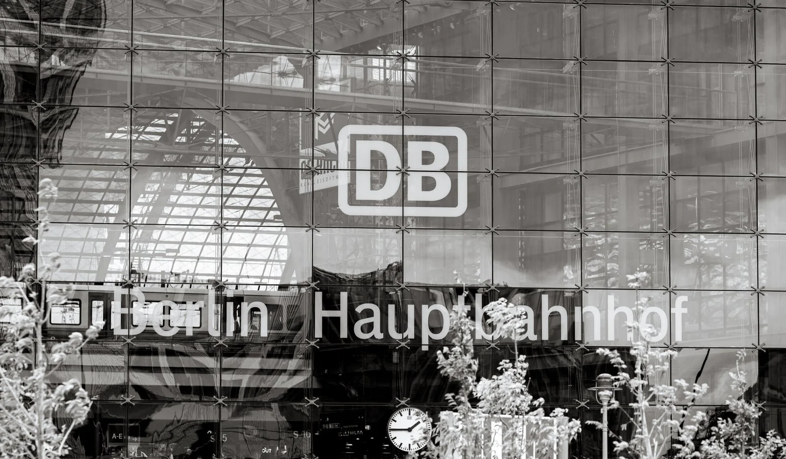 2026 BERLIN MODERN ARCHITECTURE-4.jpg