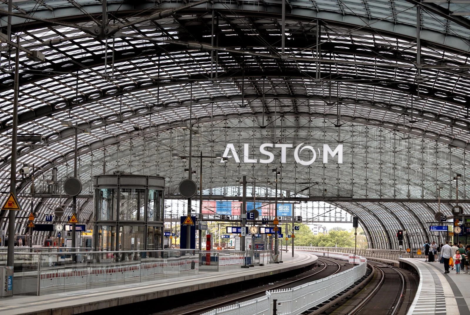 2026 BERLIN MODERN ARCHITECTURE-14.jpg