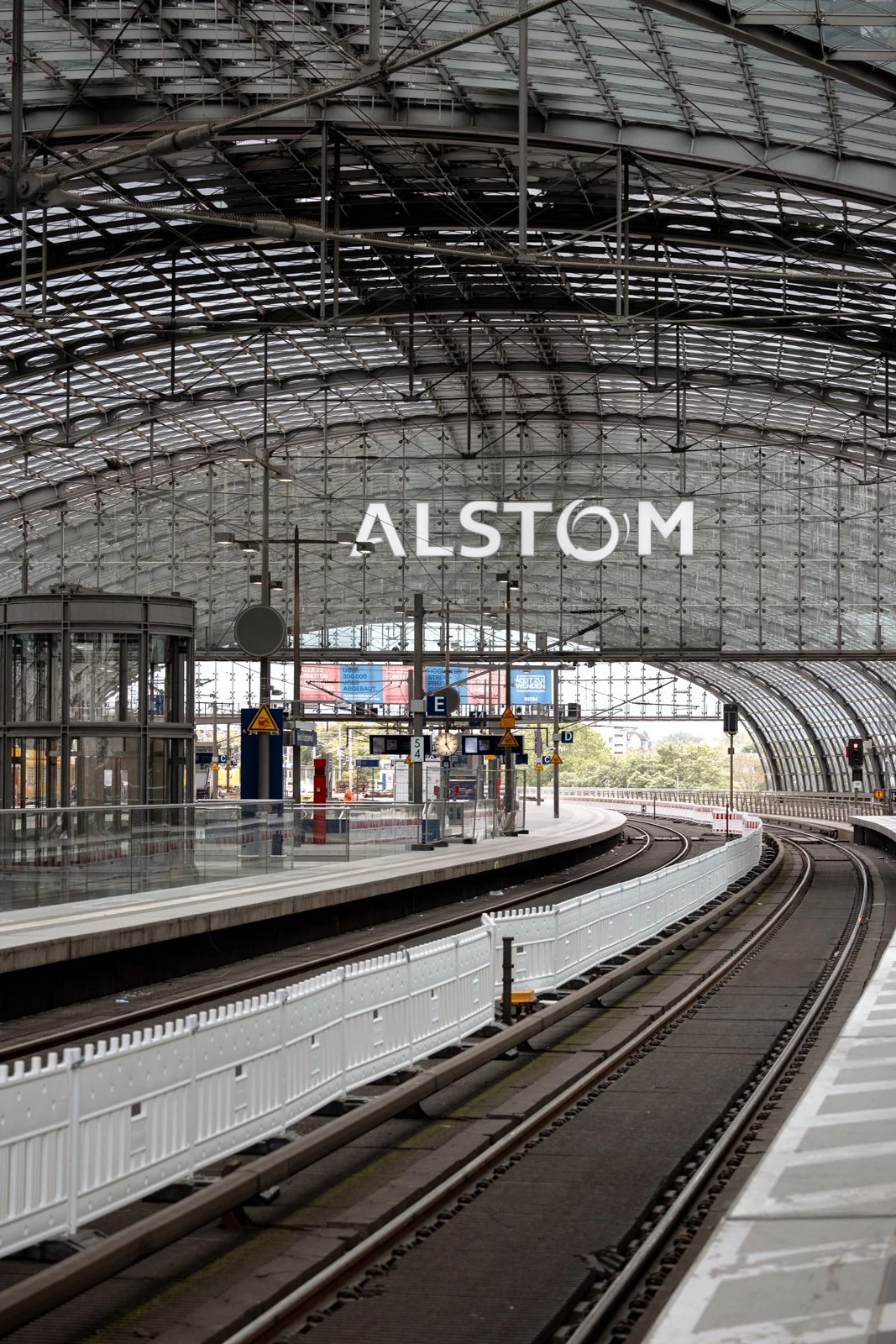 2026 BERLIN MODERN ARCHITECTURE-15.jpg