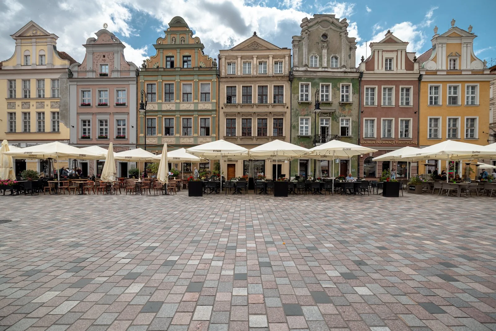2026 POZNAN OLD TOWN-74.jpg