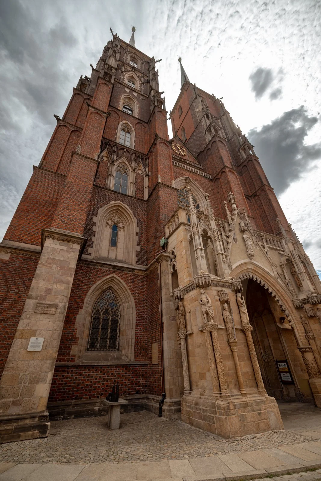 2026 WROCLAW CATHEDRAL ISLAND-10.jpg