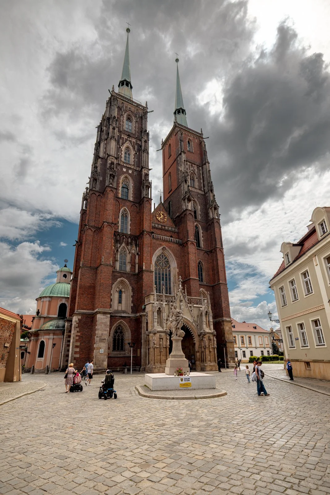 2026 WROCLAW CATHEDRAL ISLAND-24.jpg