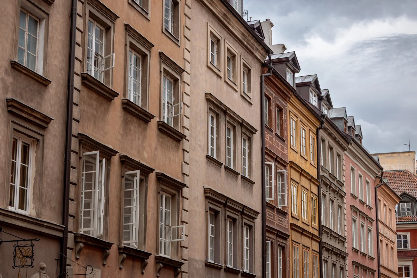 2026 WARSAW OLD TOWN-89.jpg