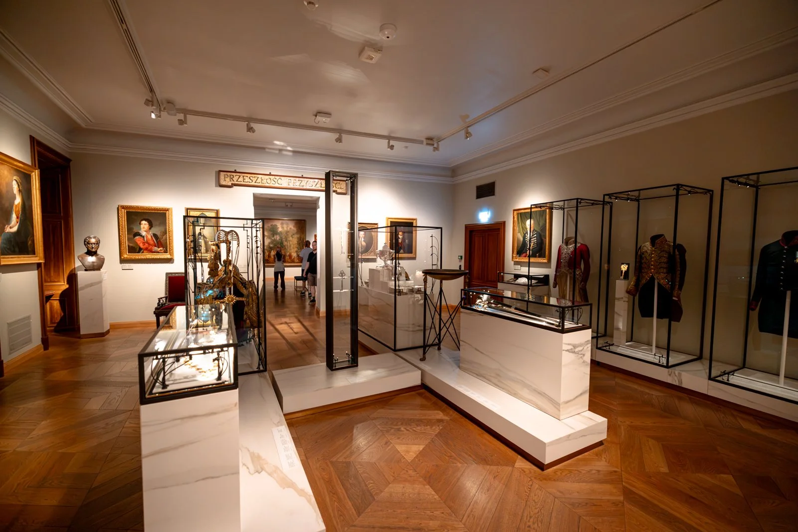 2026 KRAKOW CZARTORYSKI MUSEUM-6.jpg